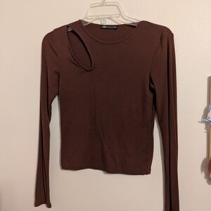 ZARA Brown Long-Sleeve Ribbed Top with Shoulder Cutout